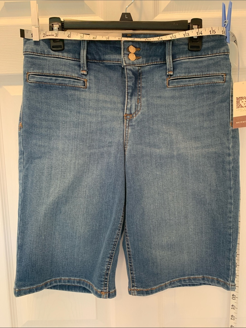 Anne Klein Blue Denim Bermuda Shorts Size 10 NWT